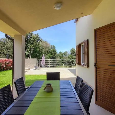 Complex Of 2 Aurora With 2 Private Pools For Up To 20 Persons Only 200m From The - Wiibuk